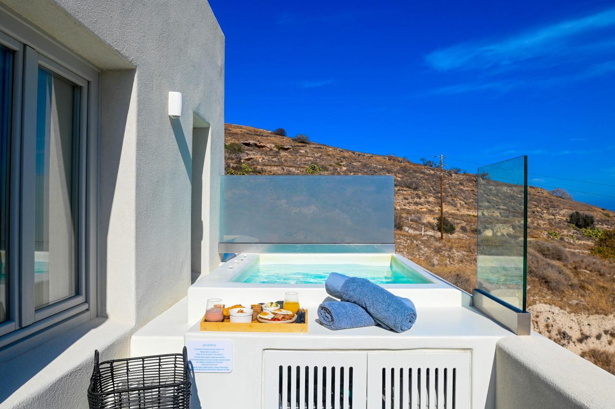 Maeva Suites Santorini 피르고스 외부 사진